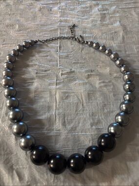 Graduated Black and Gray Pearl-Effect Bead Necklace - Women's Jewelry